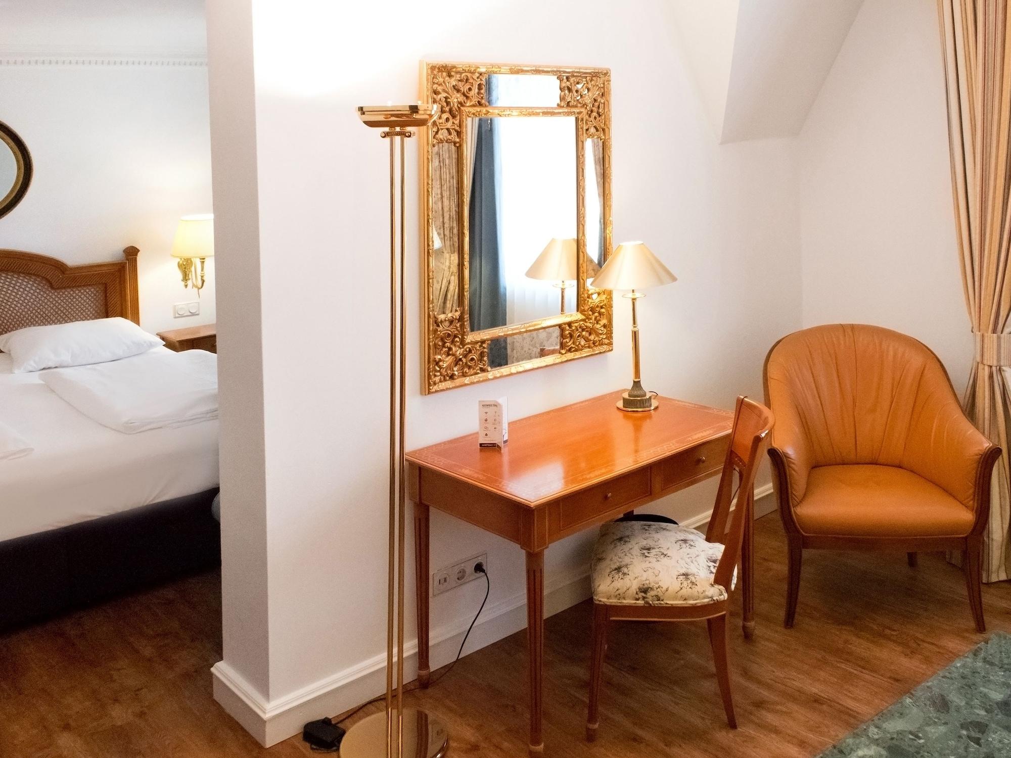 Dormero Hotel Halle Halle  Екстер'єр фото