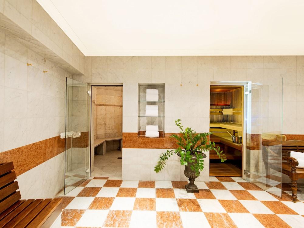 Dormero Hotel Halle Halle  Екстер'єр фото