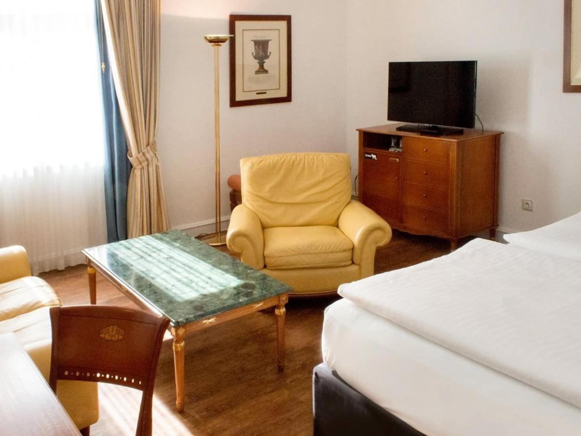 Dormero Hotel Halle Halle  Екстер'єр фото