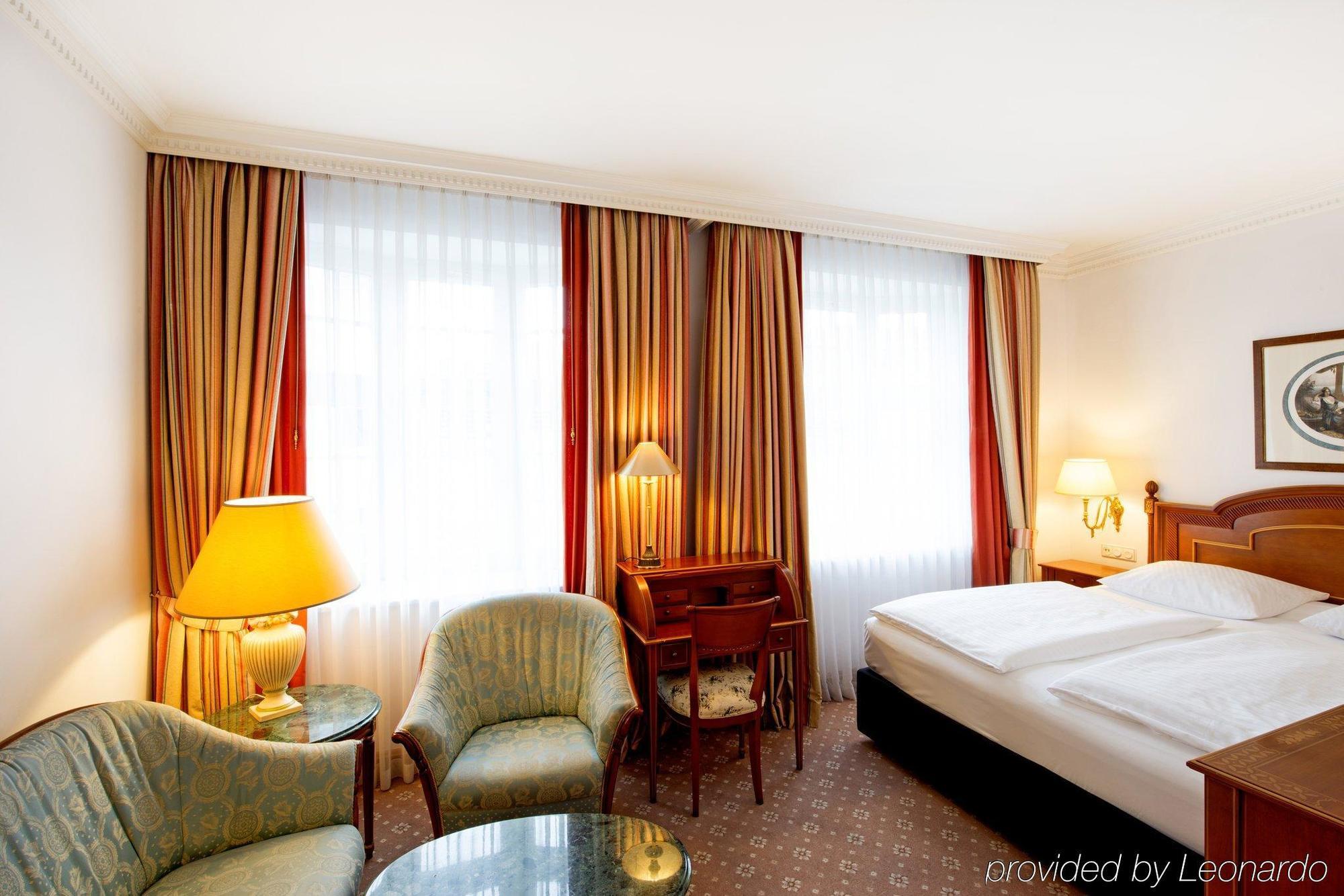 Dormero Hotel Halle Halle  Екстер'єр фото