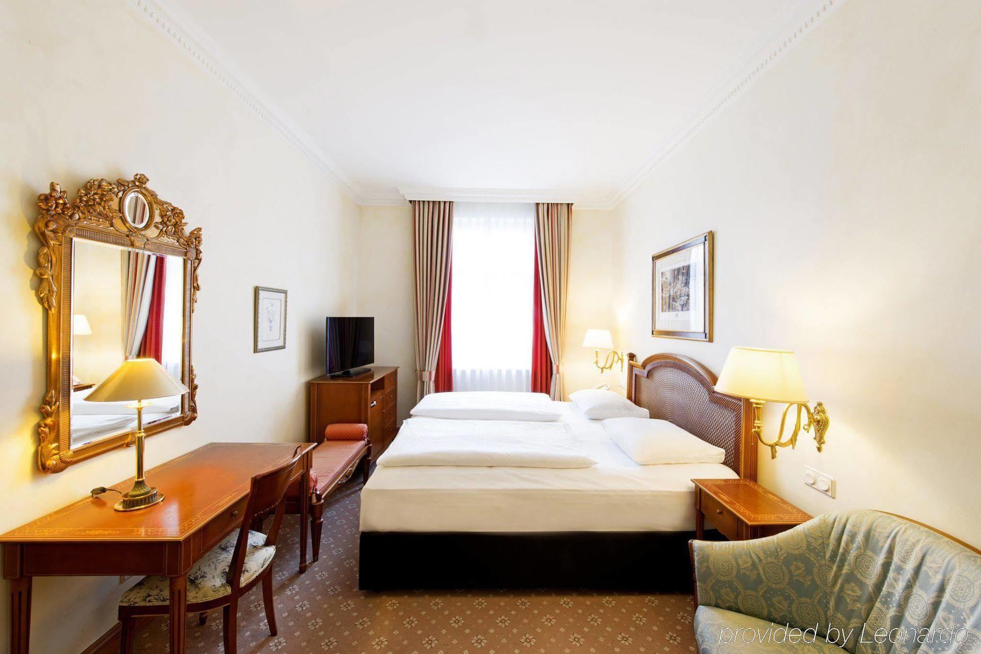 Dormero Hotel Halle Halle  Екстер'єр фото