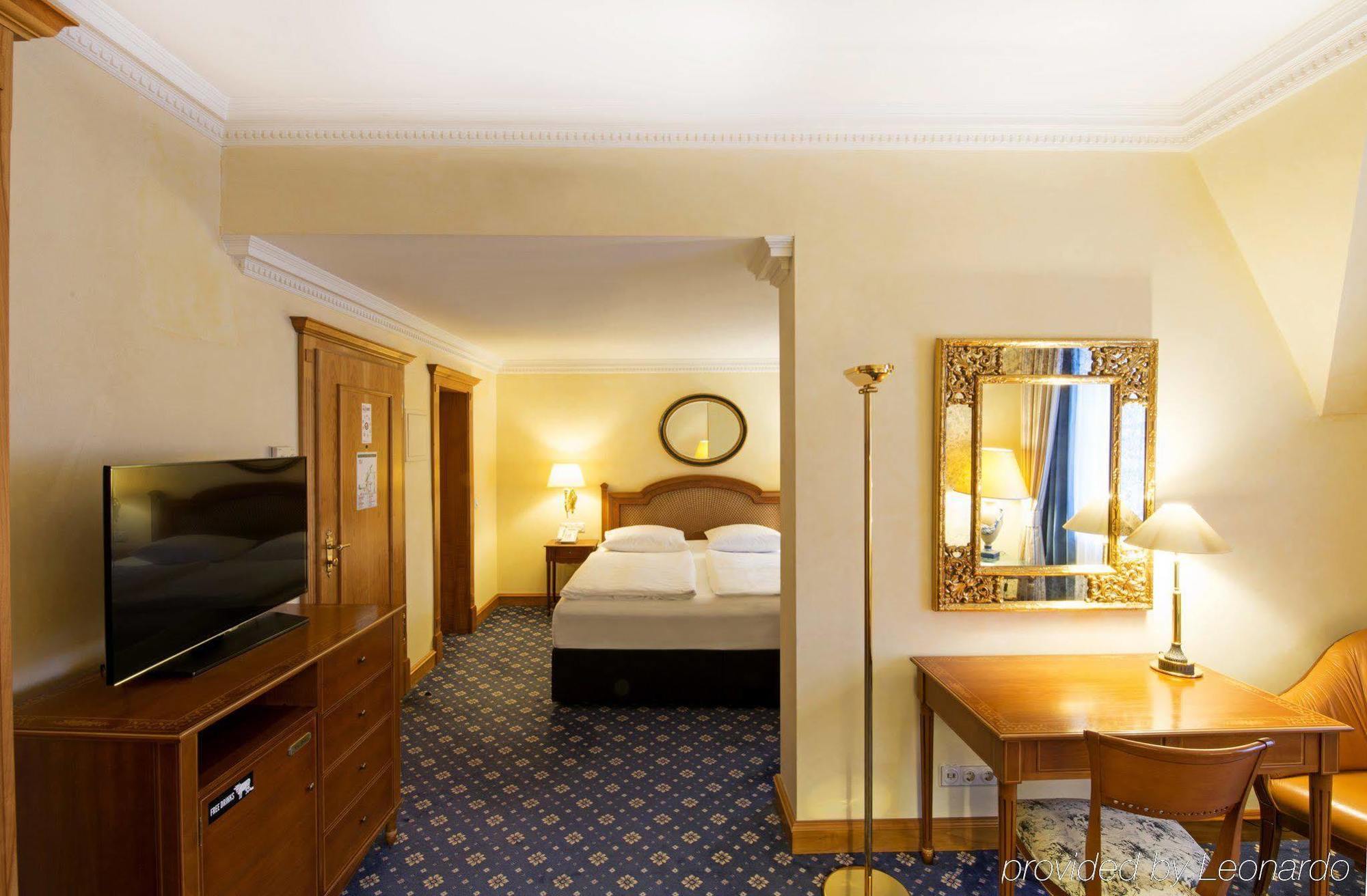 Dormero Hotel Halle Halle  Екстер'єр фото