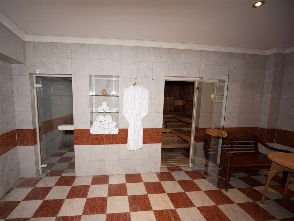 Dormero Hotel Halle Halle  Екстер'єр фото